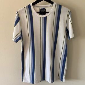 Men’s small Abercrombie & Fitch tshirt